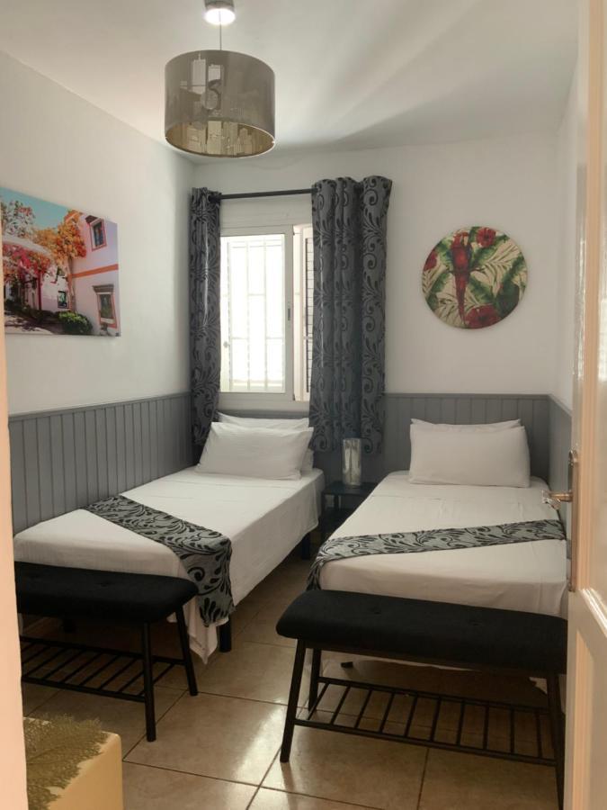 Bahamas Private Heated Pool Close To Town. San Bartolome de Tirajana (Gran Canaria)