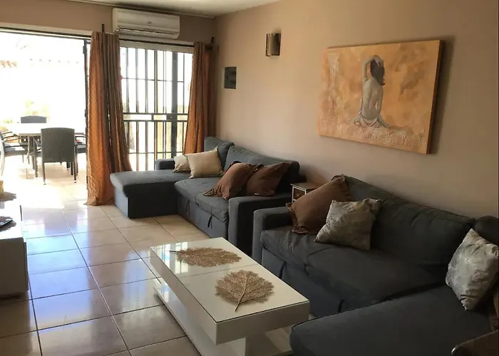 Villa Bahamas Private Heated Pool Close To Town.